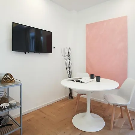 Contemporary - Station-nolo Area *