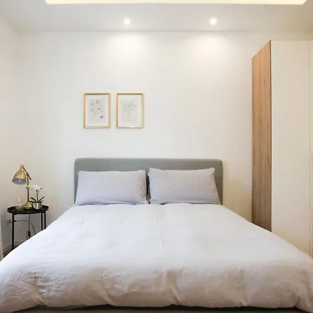 Appartement Contemporary - Station-nolo Area