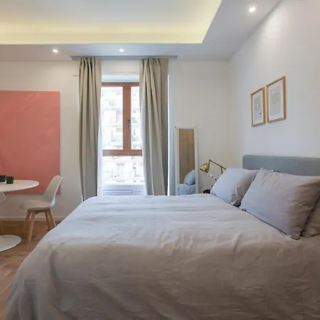 Contemporary - Station-nolo Area Appartement