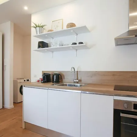 Contemporary - Station-nolo Area Appartement